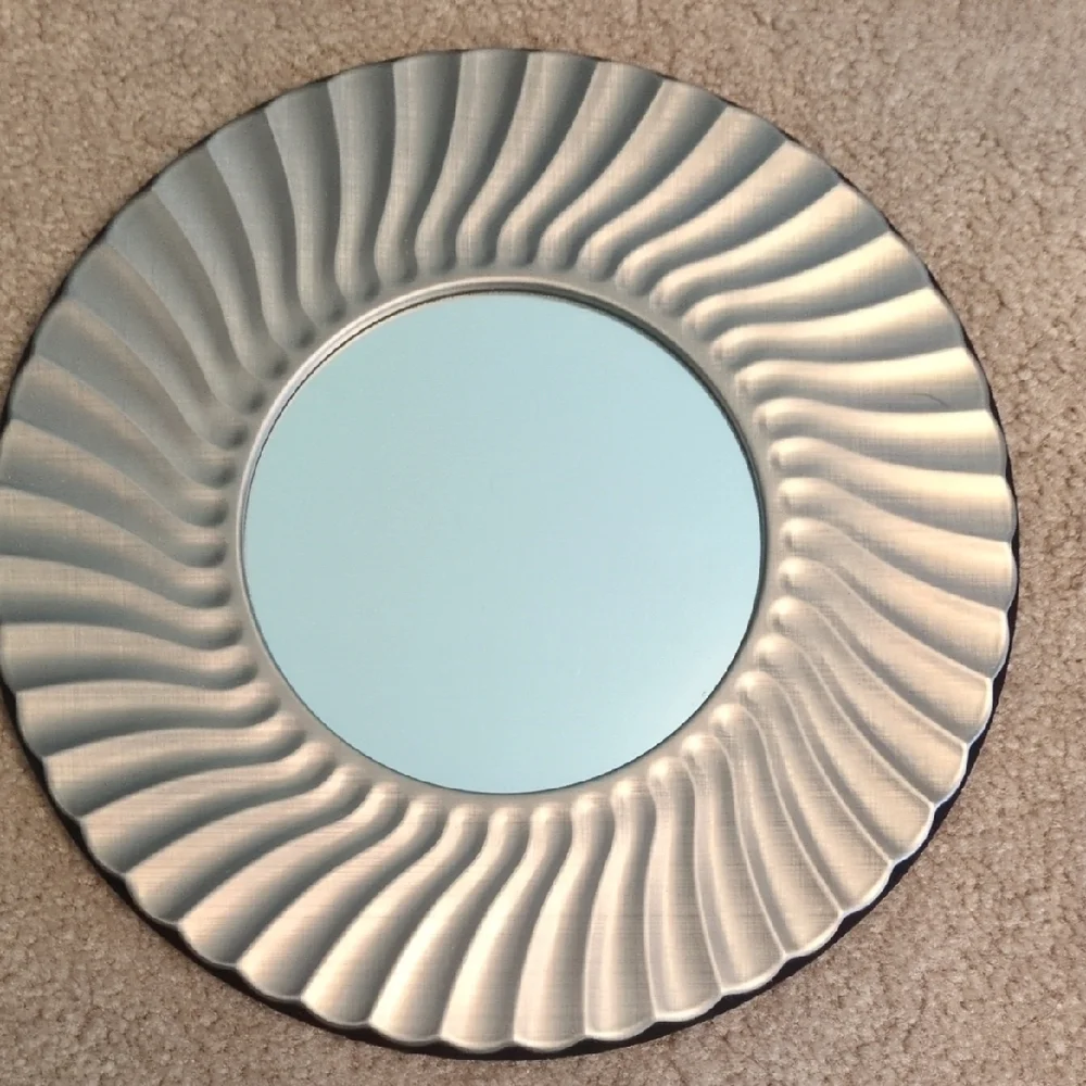Silver Mirror Set - Picture 2 of 5
